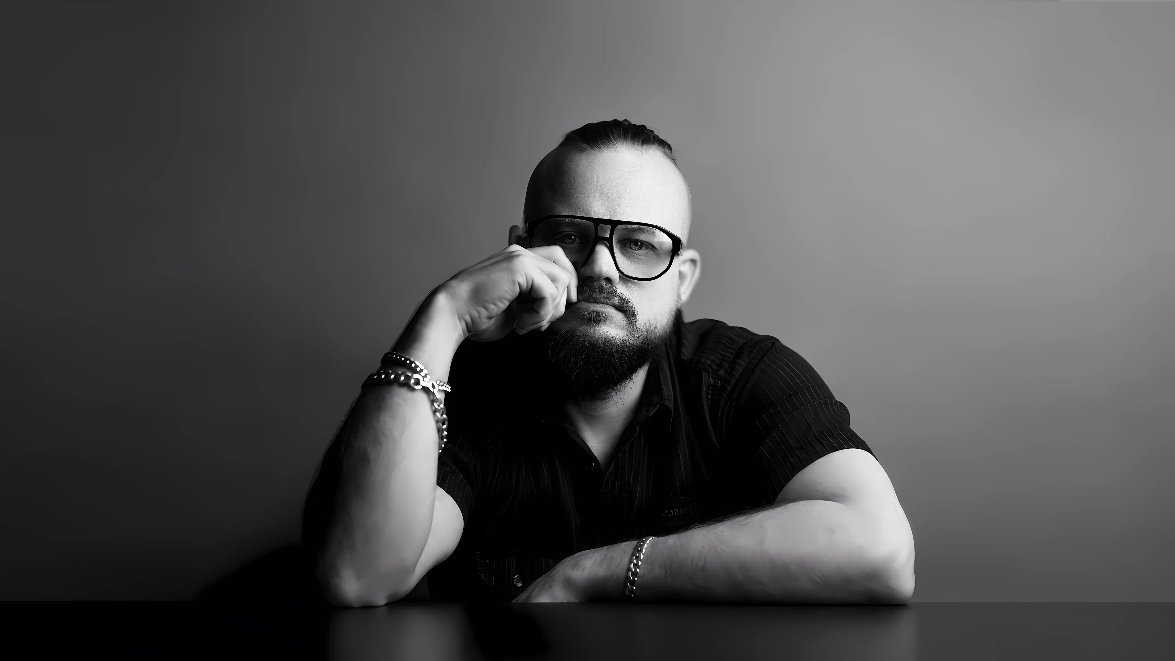 Portrait of Karol Decyk for the KOS-MOS homepage.